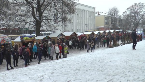 Благодійний ярмарок просто неба