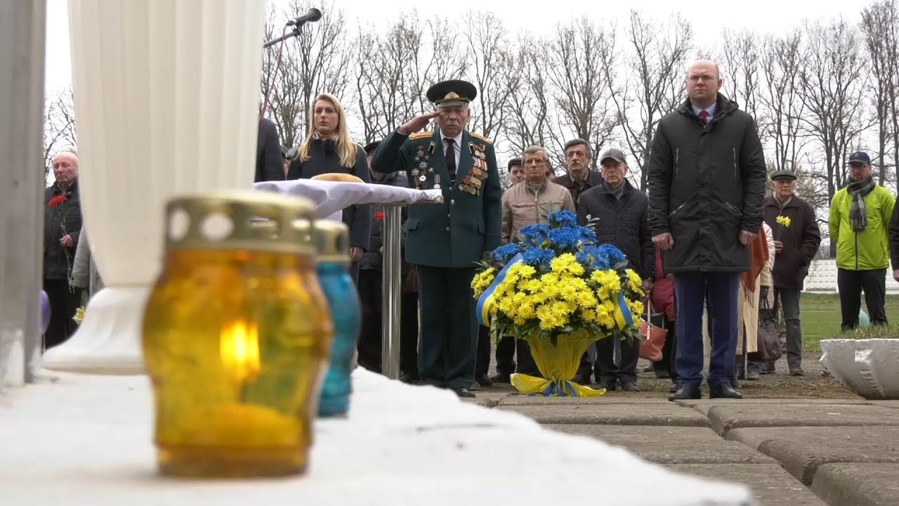 В’язнів концтаборів вшанували у місті