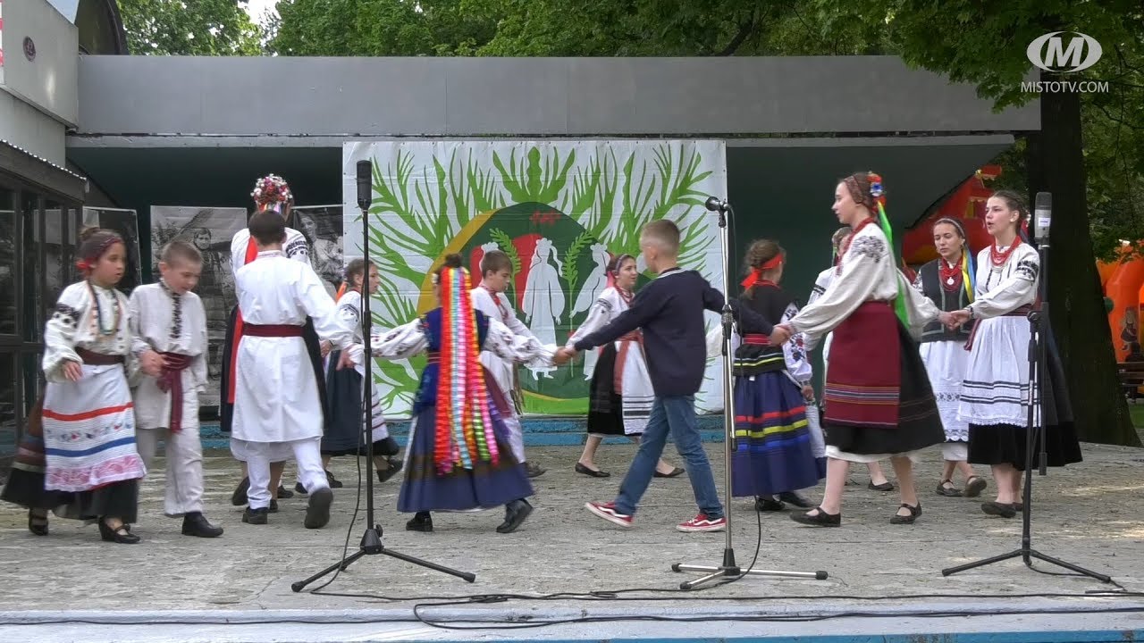 У Хмельницькому водили гаївки