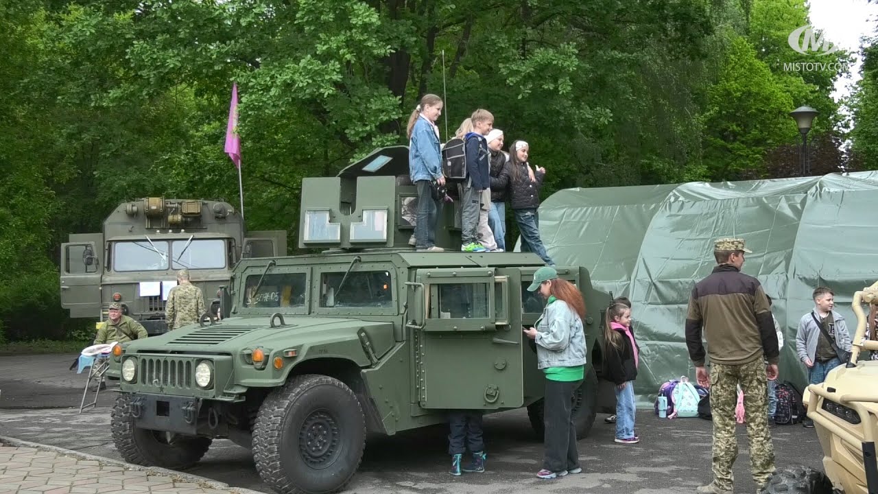 “Військове містечко” у парку імені Чекмана