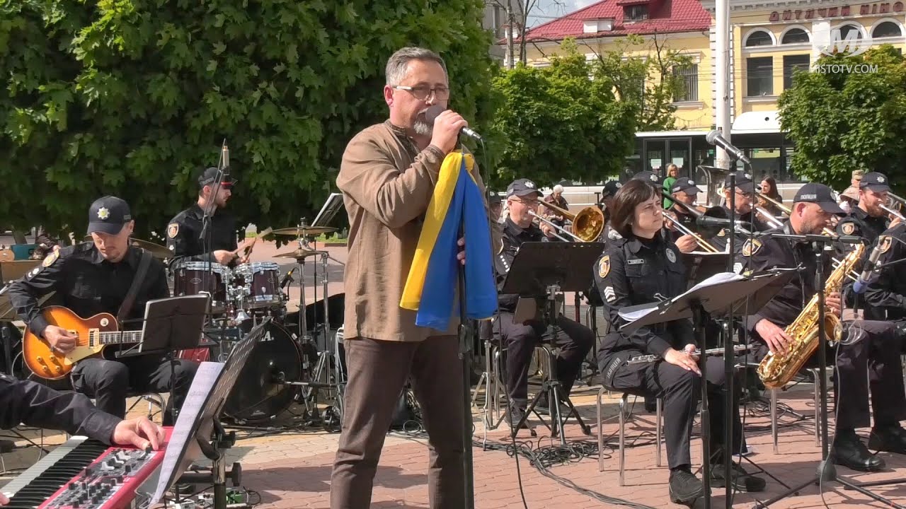 Благодійний концерт — у виконанні оркестру
