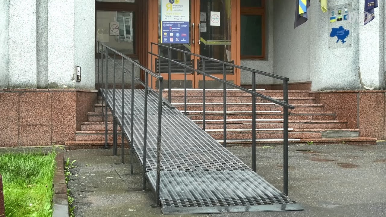 В “ЯМаріуполь” встановили пандус