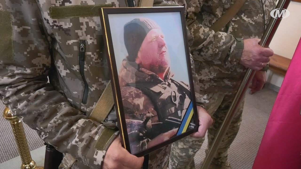 Прощання із Героєм Артемом Поворозником